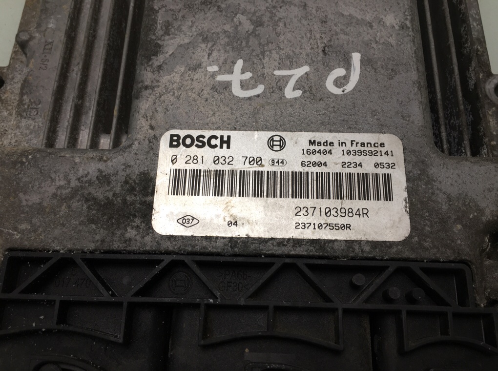 Блок управления двигателем бу для Renault Trafic 3 1.6 CDTi, 2016 г. Блок управления двигателем бу для Renault Trafic 3 1.6 CDTi, 2016 г.