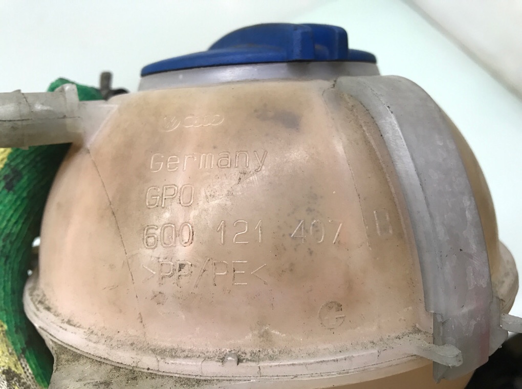 Бачок расширительный бу для Seat Ibiza 3 1.4 TDi,  2008 г.