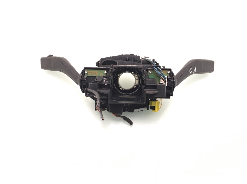 Переключатель подрулевой (стрекоза) бу для Volkswagen Caddy 1.6 TDi, 2012 г. Переключатель подрулевой (стрекоза) бу для Volkswagen Caddy 1.6 TDi, 2012 г.