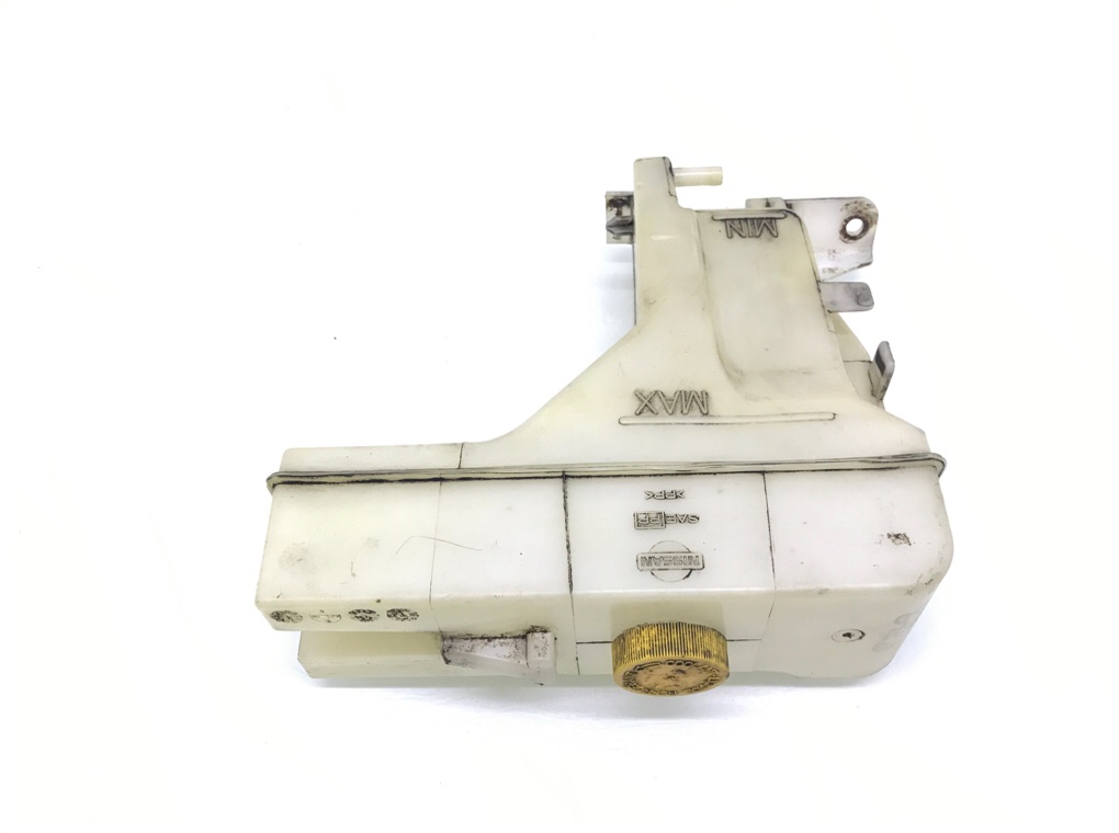 Бачок расширительный бу для Nissan X-Trail T30 2.2 DCi, 2004 г. Бачок расширительный бу для Nissan X-Trail T30 2.2 DCi, 2004 г.