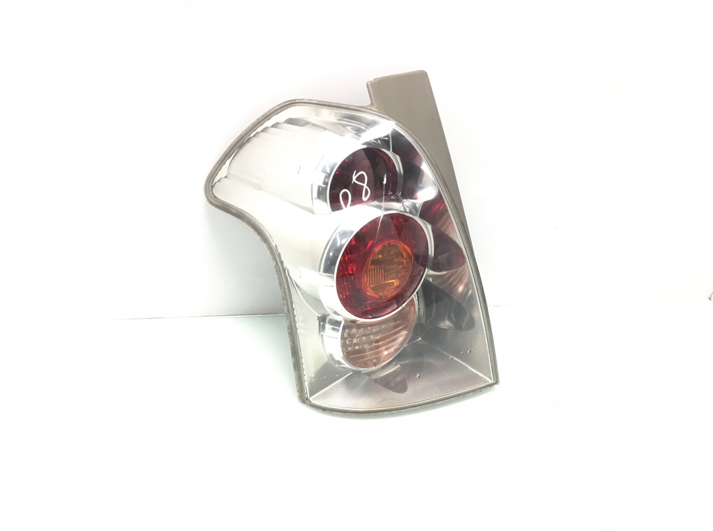 Фонарь задний левый бу для Toyota Corolla Verso 2.2 TD, 2006 г.