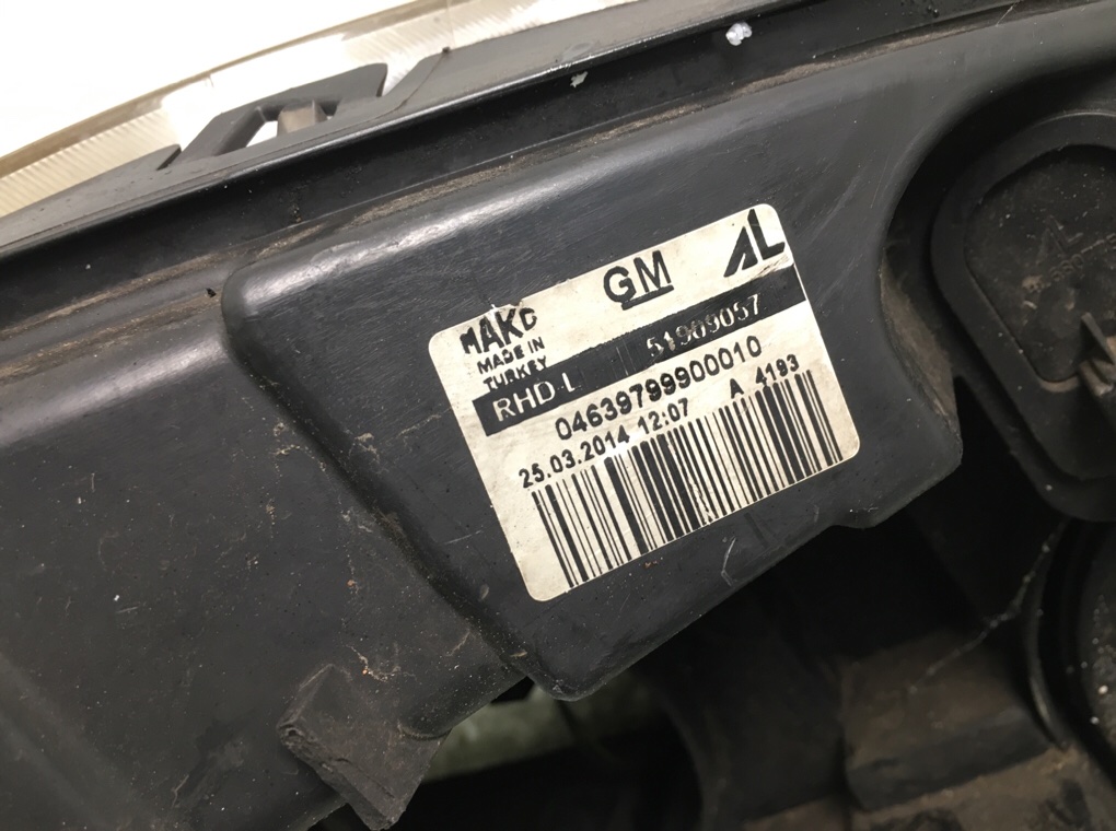 Фара левая бу для Opel Combo D 1.3 CDTI, 2014 г. Фара левая бу для Opel Combo D 1.3 CDTI, 2014 г.