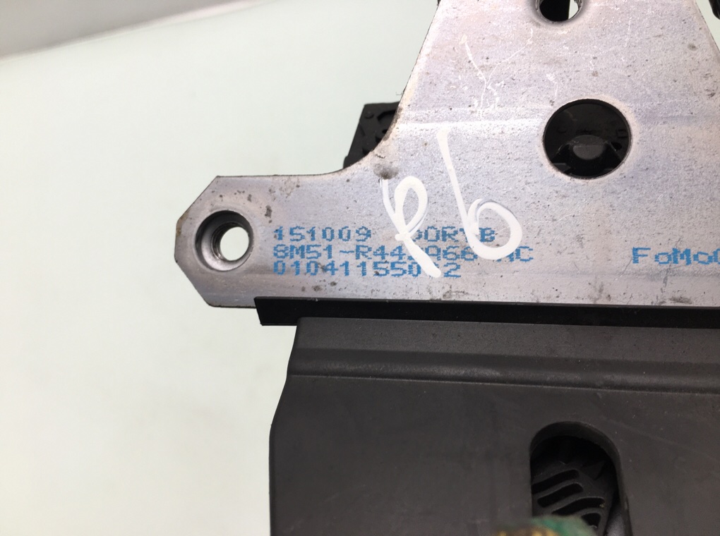 Замок багажника бу для Ford Mondeo 4 2.0 TDCi, 2009 г. Замок багажника бу для Ford Mondeo 4 2.0 TDCi, 2009 г.