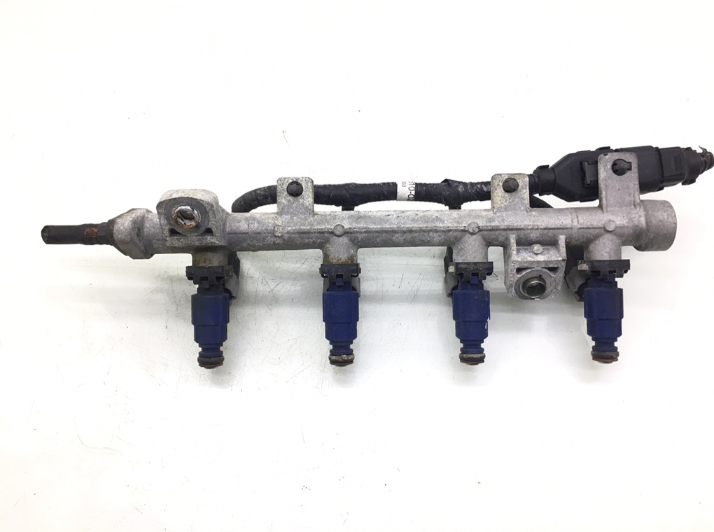 Топливная рампа бу для Kia Picanto 1 1.1 i, 2006 г. Топливная рампа бу для Kia Picanto 1 1.1 i, 2006 г.