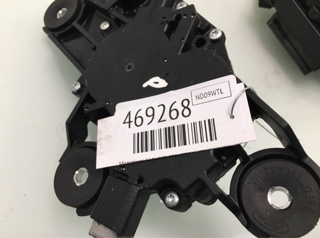 Моторчик заднего стеклоочистителя (дворника) бу для Ford Mondeo 4 2.0 TDCi,  2009 г.