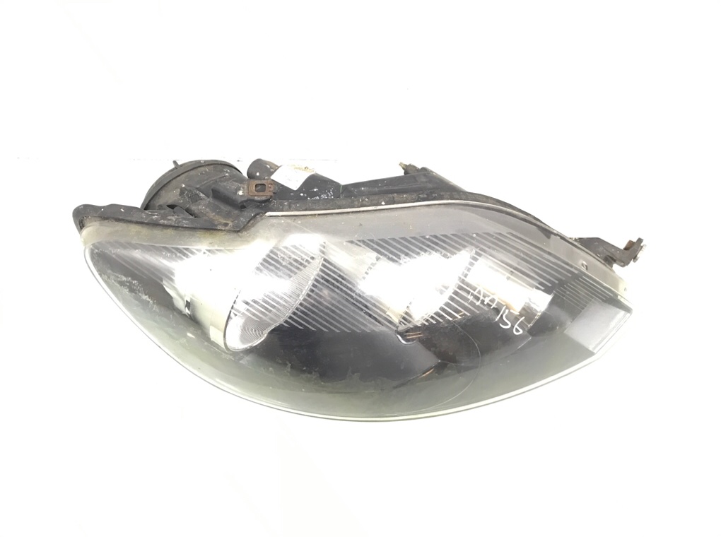 Фара правая бу для Volkswagen Golf Plus  2.0 TDi,  2012 г.