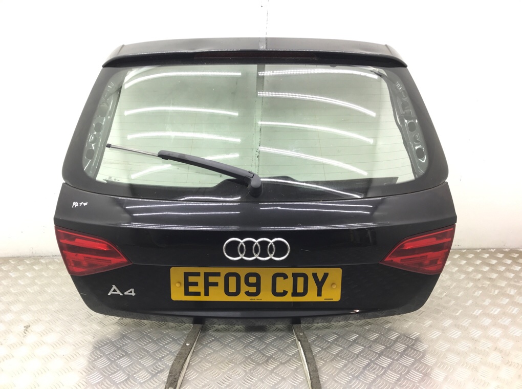 Крышка багажника бу для Audi A4 B8 2.0 TDi, 2009 г.