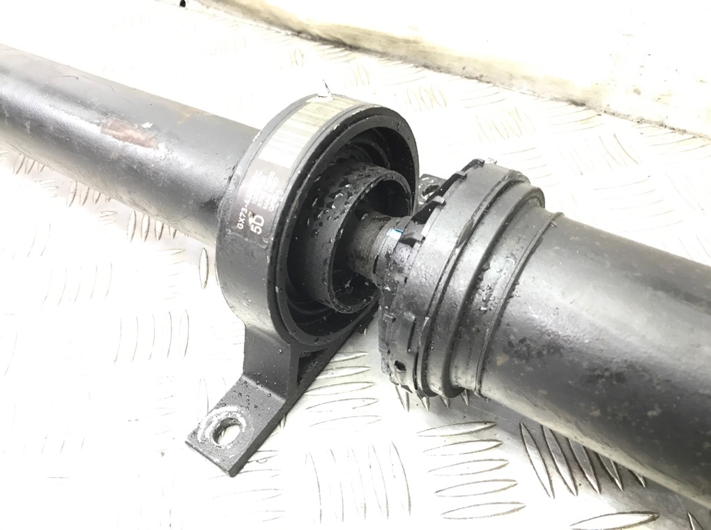 Карданный вал бу для Jaguar XE  2.0 TDi,  2015 г.