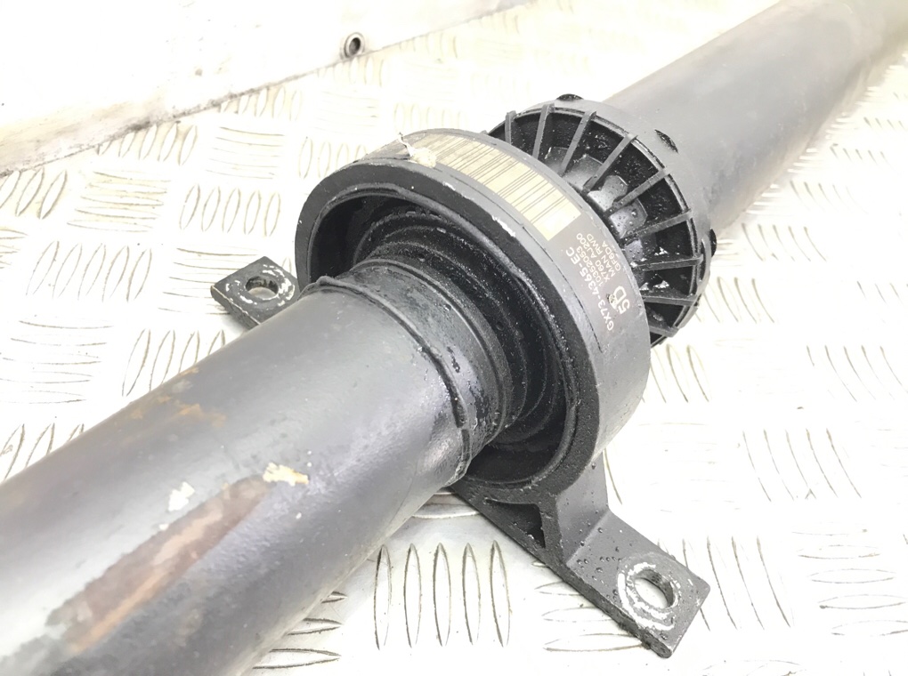 Карданный вал бу для Jaguar XE  2.0 TDi,  2015 г.