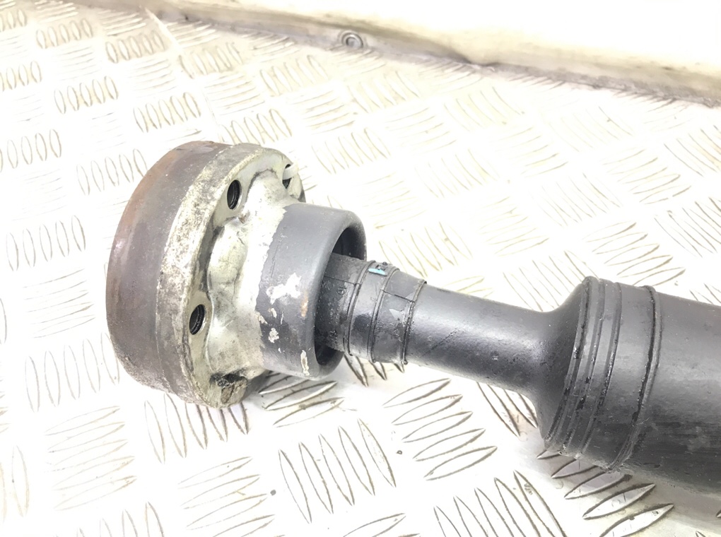 Карданный вал бу для Jaguar XE  2.0 TDi,  2015 г.