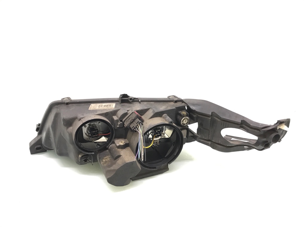 Фара правая бу для Saab 9-5 2.2 TiD, 2005 г. Фара правая бу для Saab 9-5 2.2 TiD, 2005 г.