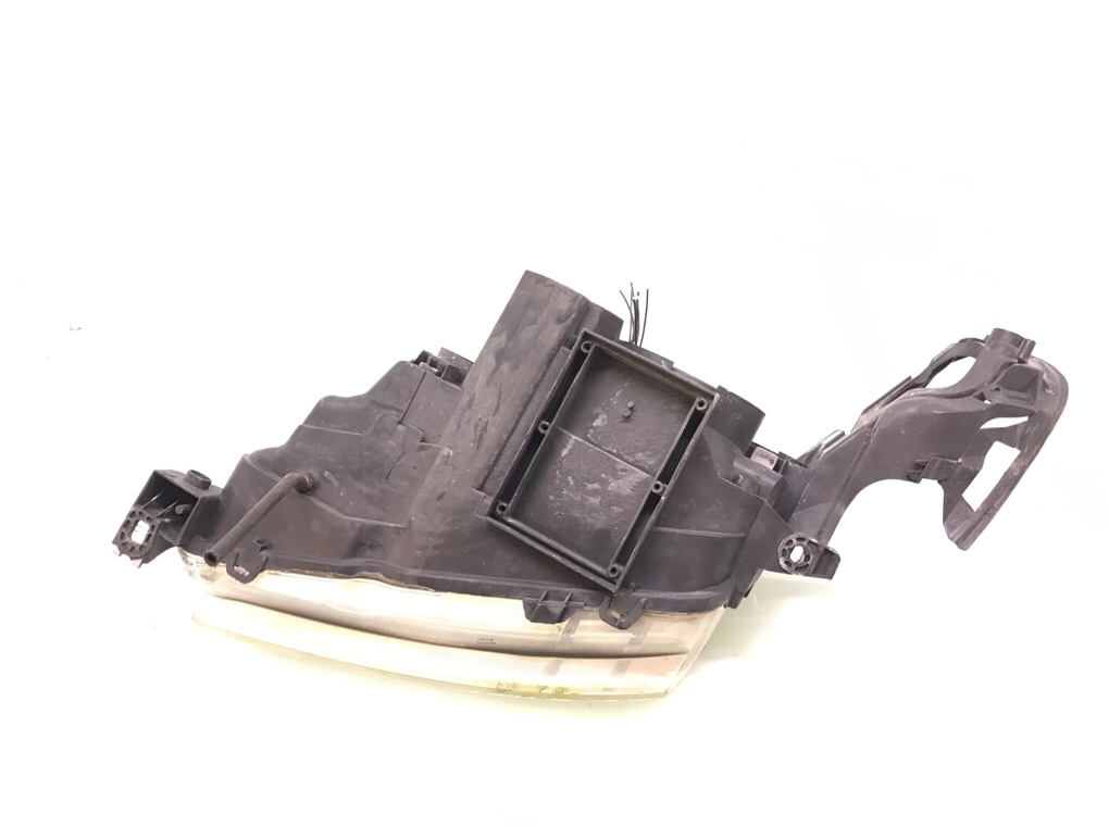 Фара правая бу для Saab 9-5 2.2 TiD, 2005 г. Фара правая бу для Saab 9-5 2.2 TiD, 2005 г.