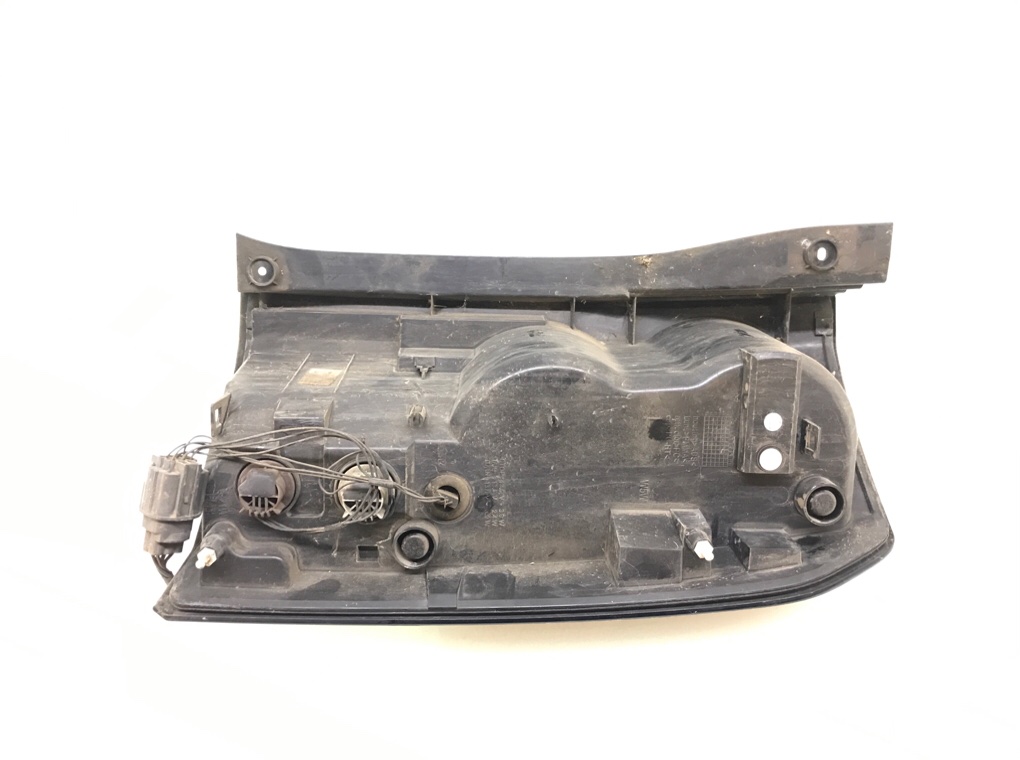 Фонарь задний левый бу для Land Rover Discovery 3 2.7 TD, 2009 г. Фонарь задний левый бу для Land Rover Discovery 3 2.7 TD, 2009 г.