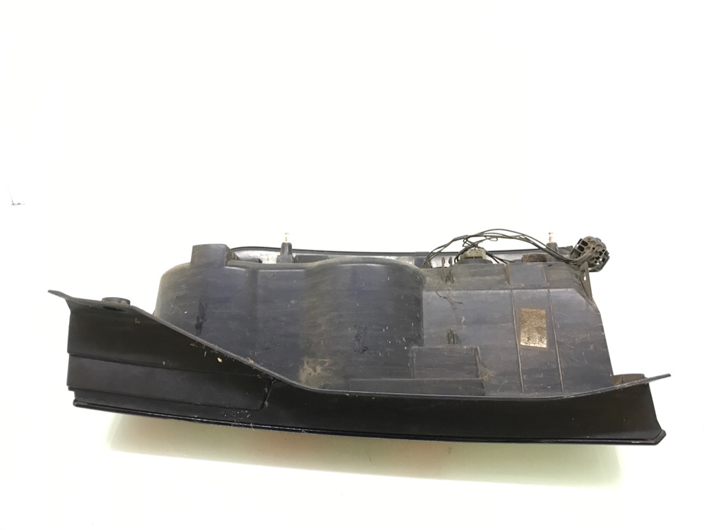 Фонарь задний левый бу для Land Rover Discovery 3 2.7 TD, 2009 г. Фонарь задний левый бу для Land Rover Discovery 3 2.7 TD, 2009 г.