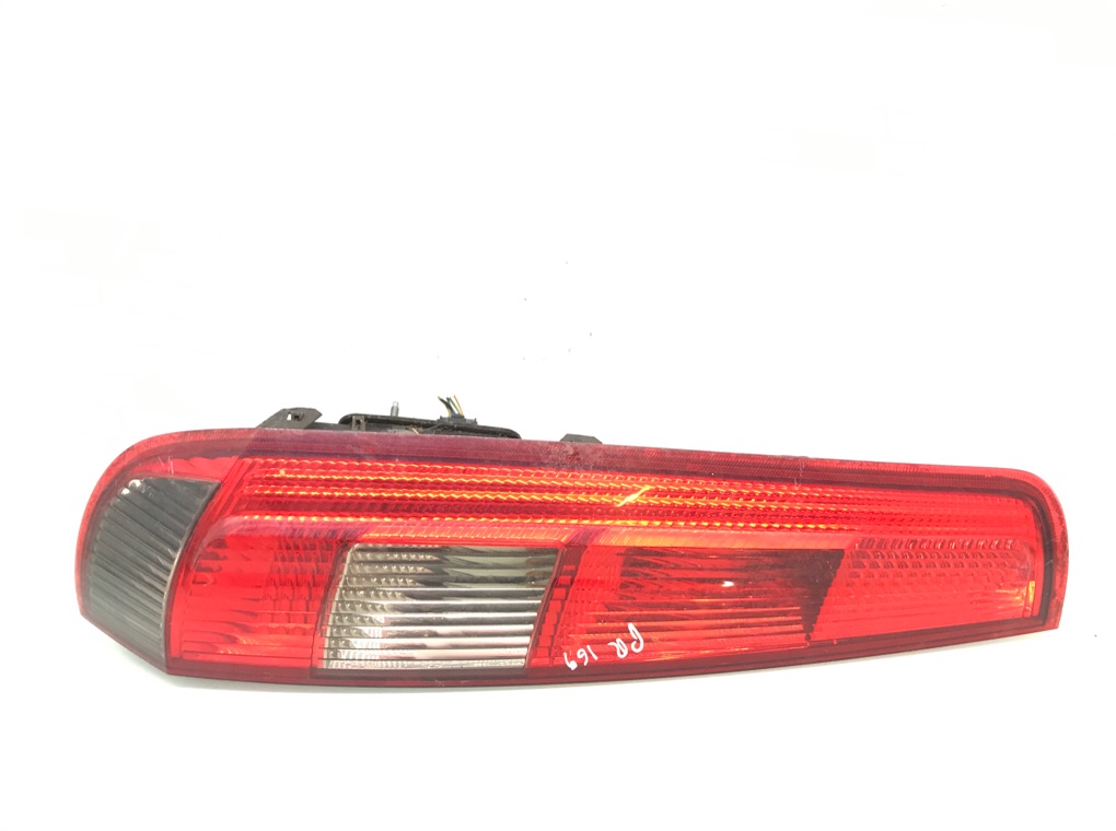 Фонарь задний левый бу для Ford Fiesta 5 1.3 i, 2005 г.