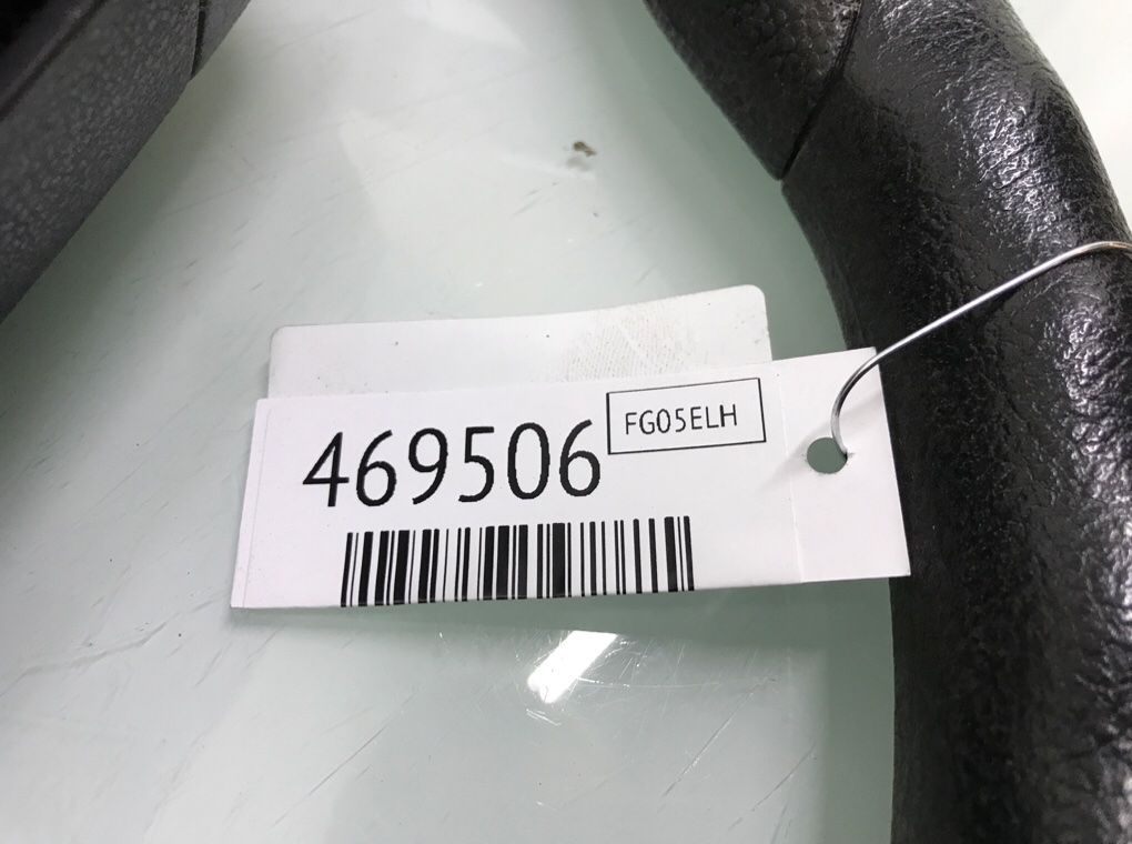 Руль бу для Ford Fiesta 5 1.3 i, 2005 г. Руль бу для Ford Fiesta 5 1.3 i, 2005 г.