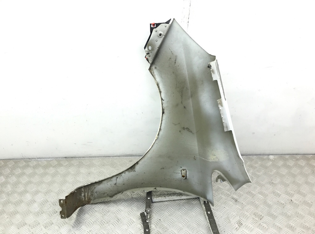 Крыло переднее правое бу для Opel Corsa D 1.2 i,  2011 г.
