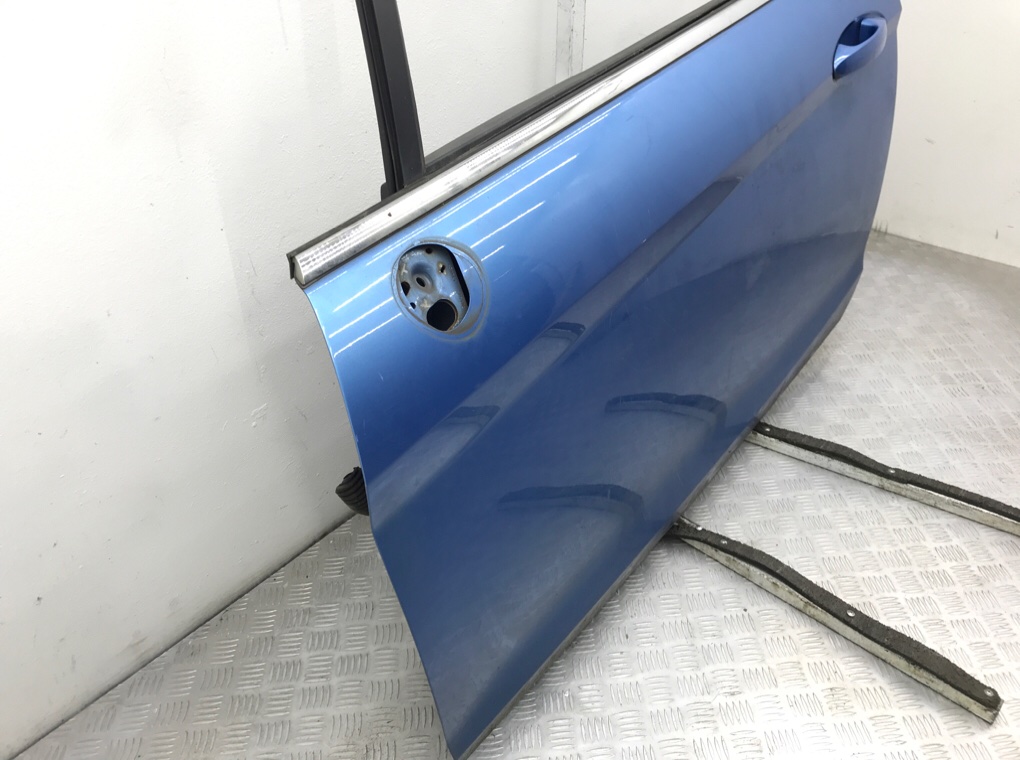 Дверь передняя левая бу для Ford Fiesta 6 1.3 i,  2010 г.