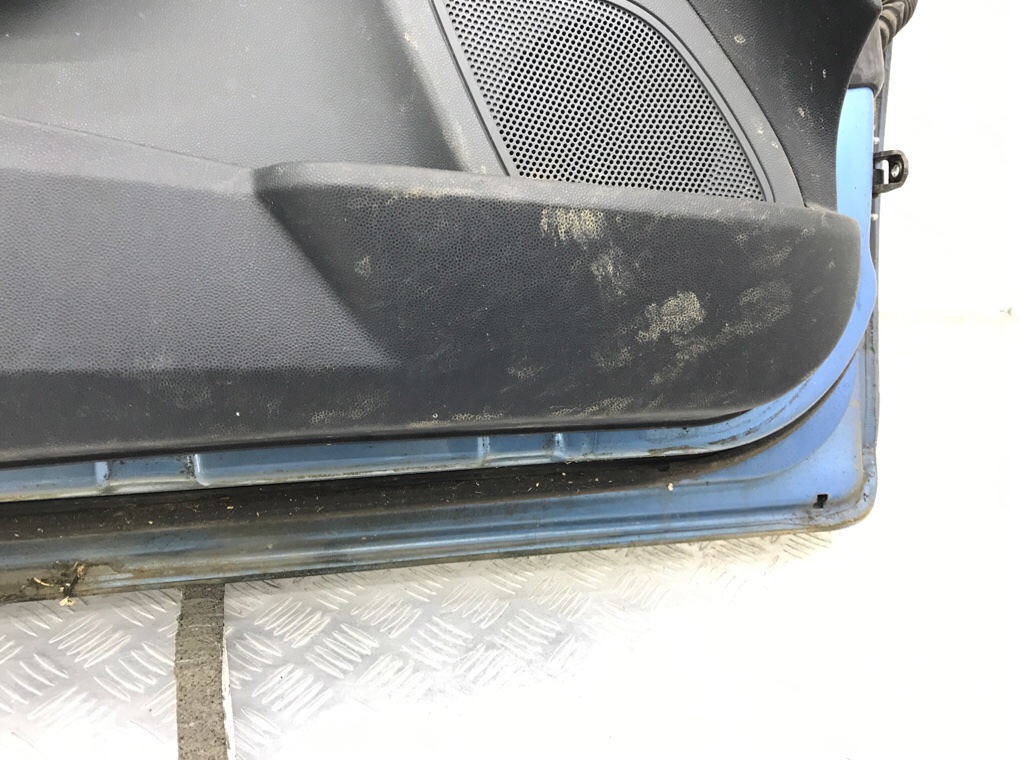 Дверь передняя левая бу для Ford Fiesta 6 1.3 i,  2010 г.