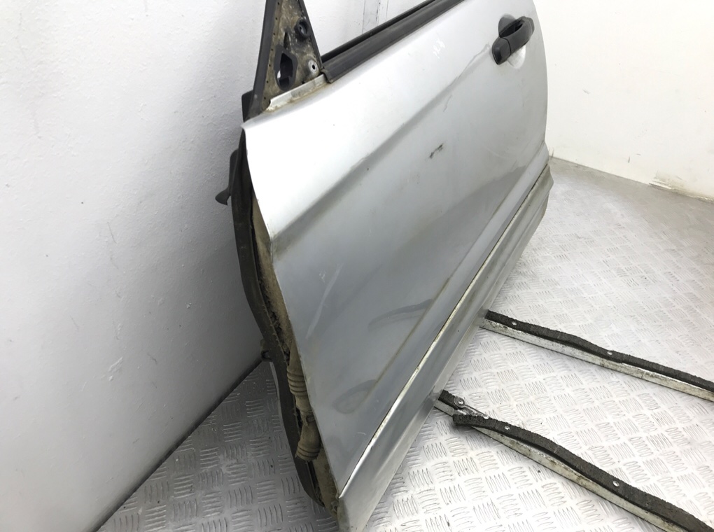 Дверь передняя левая бу для Subaru Forester 2 2.0 i,  2004 г.