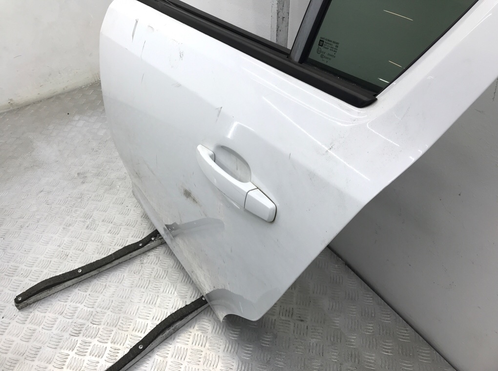 Дверь задняя левая бу для Opel Corsa D 1.4 i, 2012 г. Дверь задняя левая бу для Opel Corsa D 1.4 i, 2012 г.