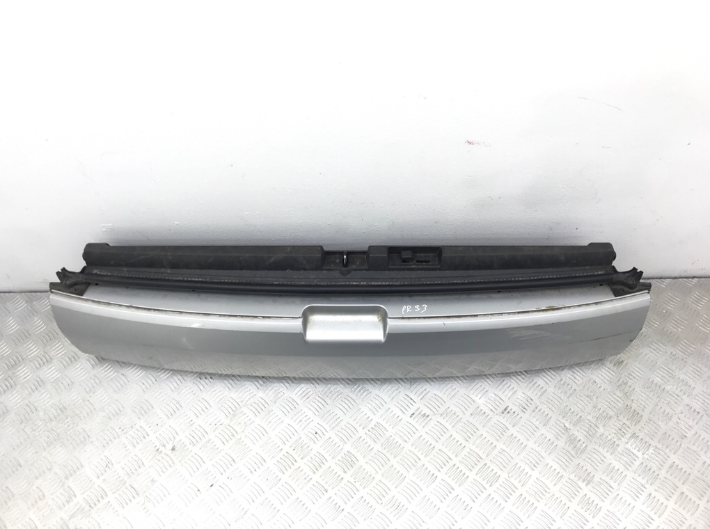 Крышка багажника бу для Peugeot 3008  1.6 HDi,  2010 г.