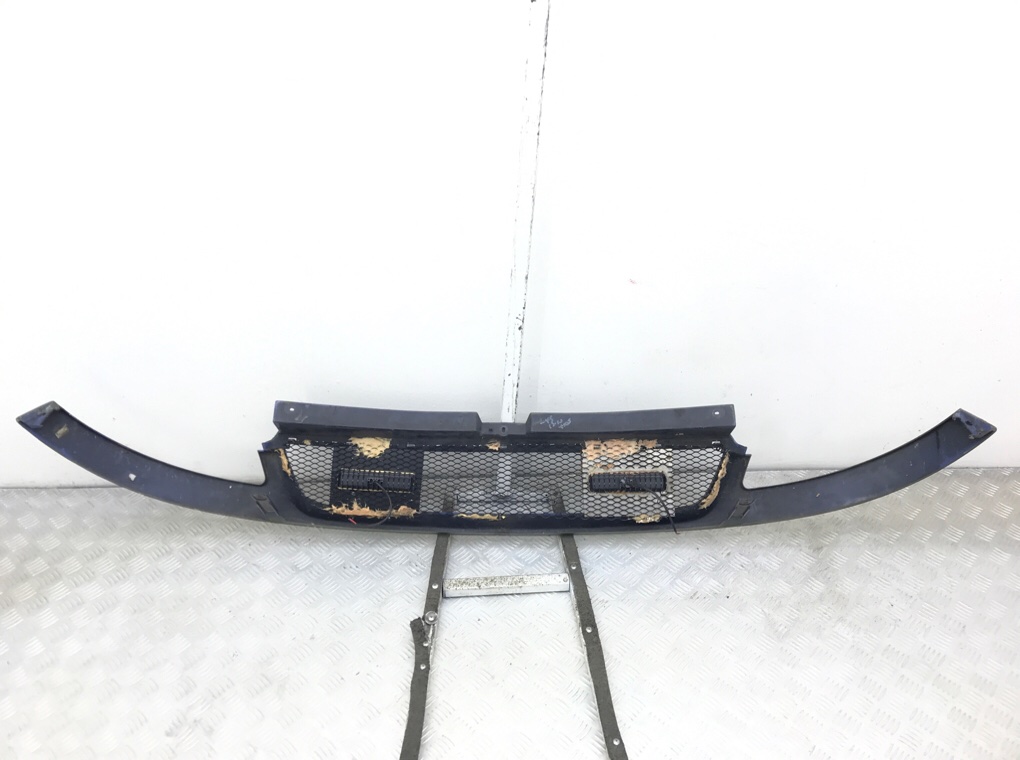 Решетка радиатора бу для Renault Trafic 2 1.9 DCi,  2006 г.