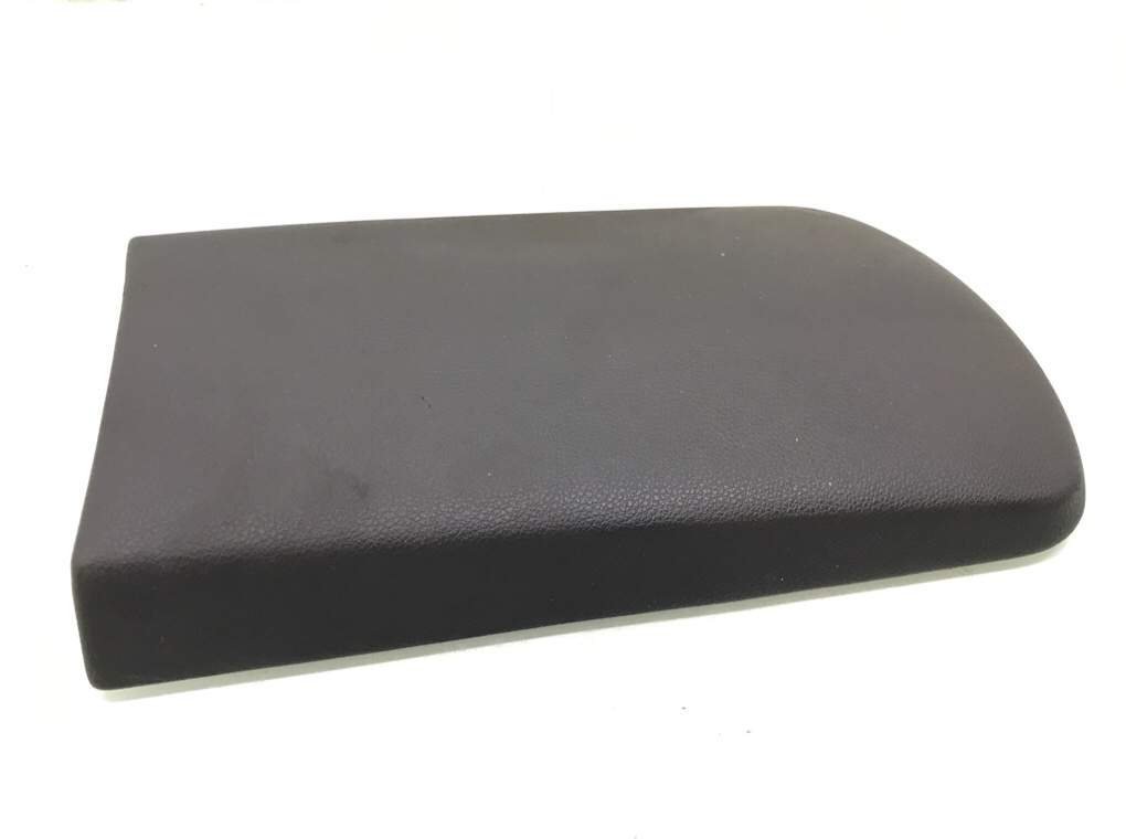 Подлокотник бу для Peugeot 3008 1.6 HDi, 2011 г. Подлокотник бу для Peugeot 3008 1.6 HDi, 2011 г.