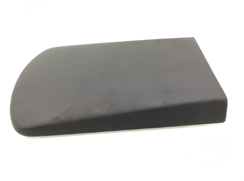 Подлокотник бу для Peugeot 3008 1.6 HDi, 2011 г. Подлокотник бу для Peugeot 3008 1.6 HDi, 2011 г.