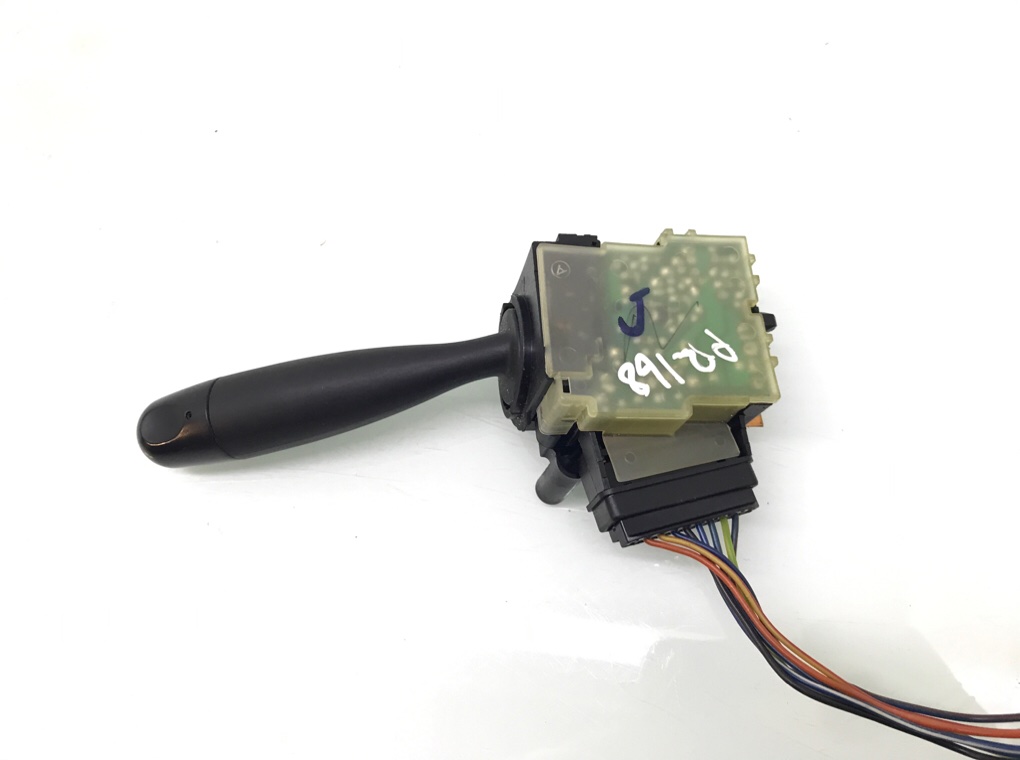 Переключатель подрулевой (стрекоза) бу для Suzuki Alto 7 1.0 i, 2009 г. Переключатель подрулевой (стрекоза) бу для Suzuki Alto 7 1.0 i, 2009 г.