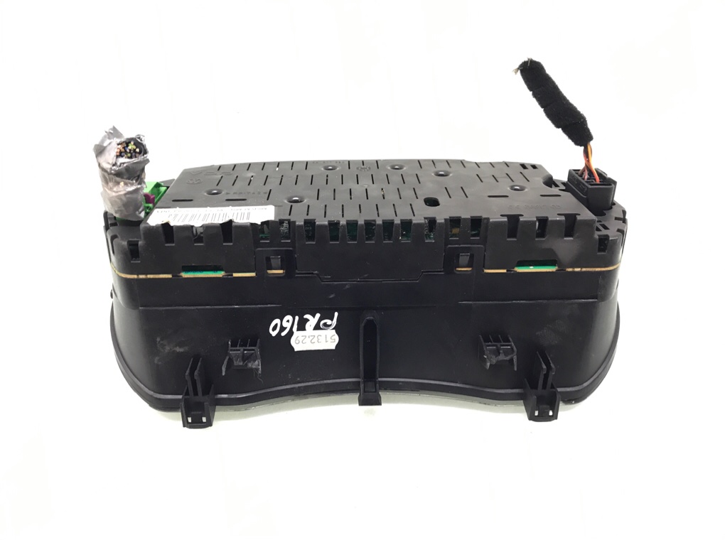 Щиток приборов (приборная панель) бу для Volkswagen Polo 4 1.2 i, 2003 г. Щиток приборов (приборная панель) бу для Volkswagen Polo 4 1.2 i, 2003 г.