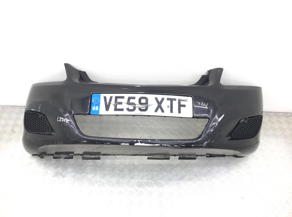Бампер передний бу для Opel Zafira B 1.9 CDTi, 2009 г.
