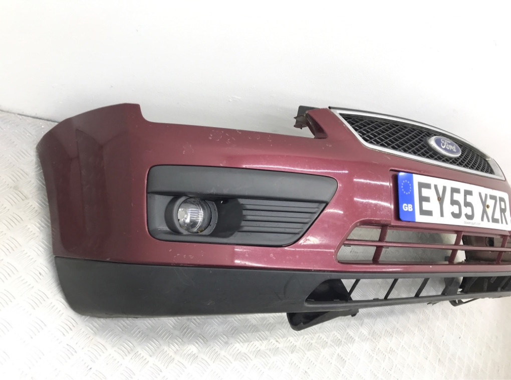 Бампер передний бу для Ford Focus 2 2.0 TDCi,  2005 г.