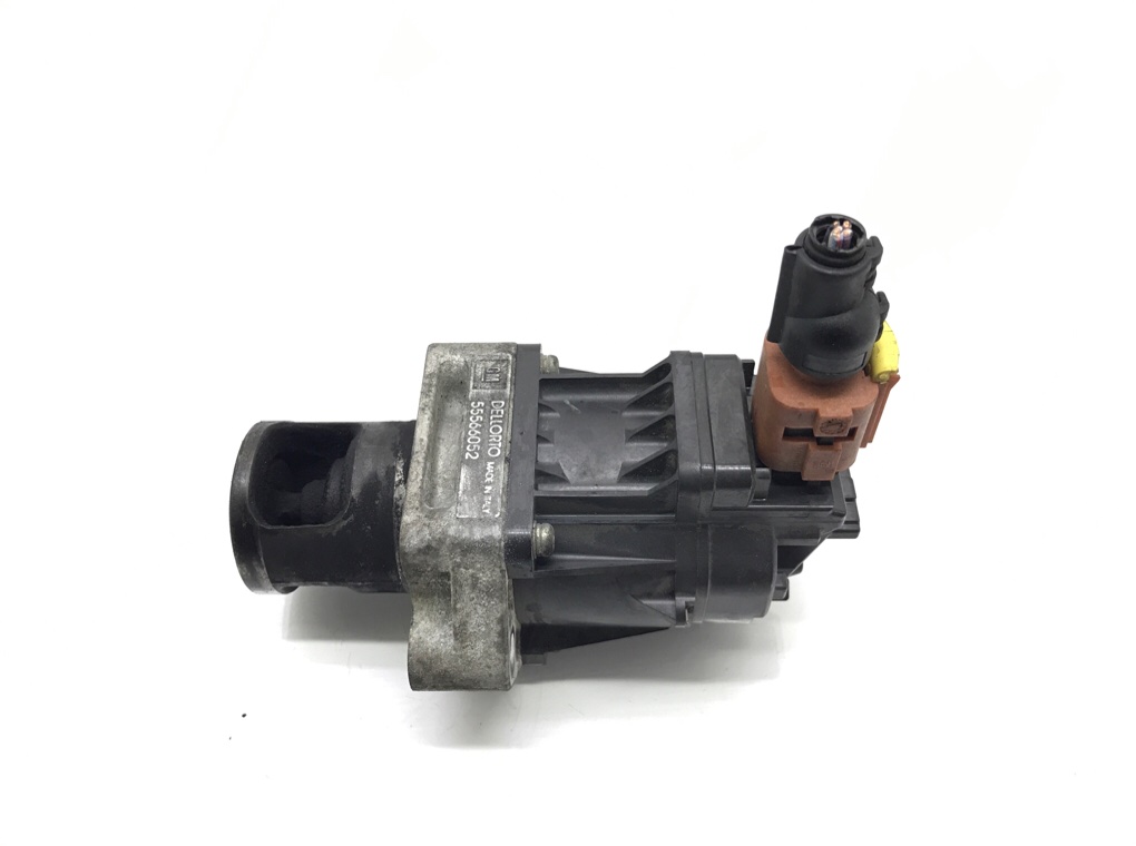 Клапан EGR бу для Opel Insignia 2.0 CDTi, 2011 г. Клапан EGR бу для Opel Insignia 2.0 CDTi, 2011 г.