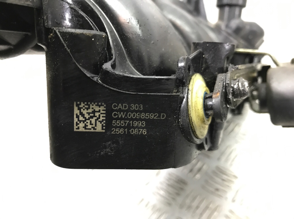 Коллектор впускной бу для Opel Insignia  2.0 CDTi,  2011 г.