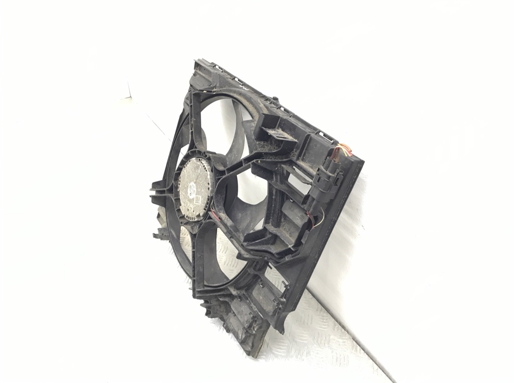 Вентилятор радиатора бу для BMW 5 E60/E61 2.0 TD, 2009 г. Вентилятор радиатора бу для BMW 5 E60/E61 2.0 TD, 2009 г.