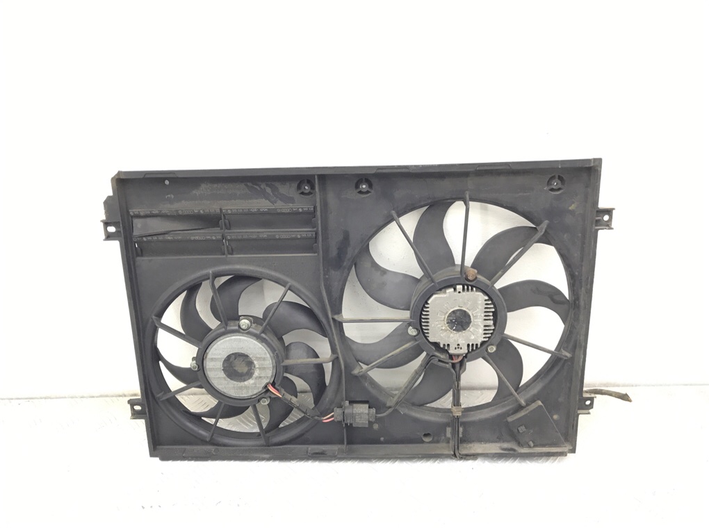 Вентилятор радиатора бу для Audi A3 8P 2.0 TDi, 2005 г. Вентилятор радиатора бу для Audi A3 8P 2.0 TDi, 2005 г.