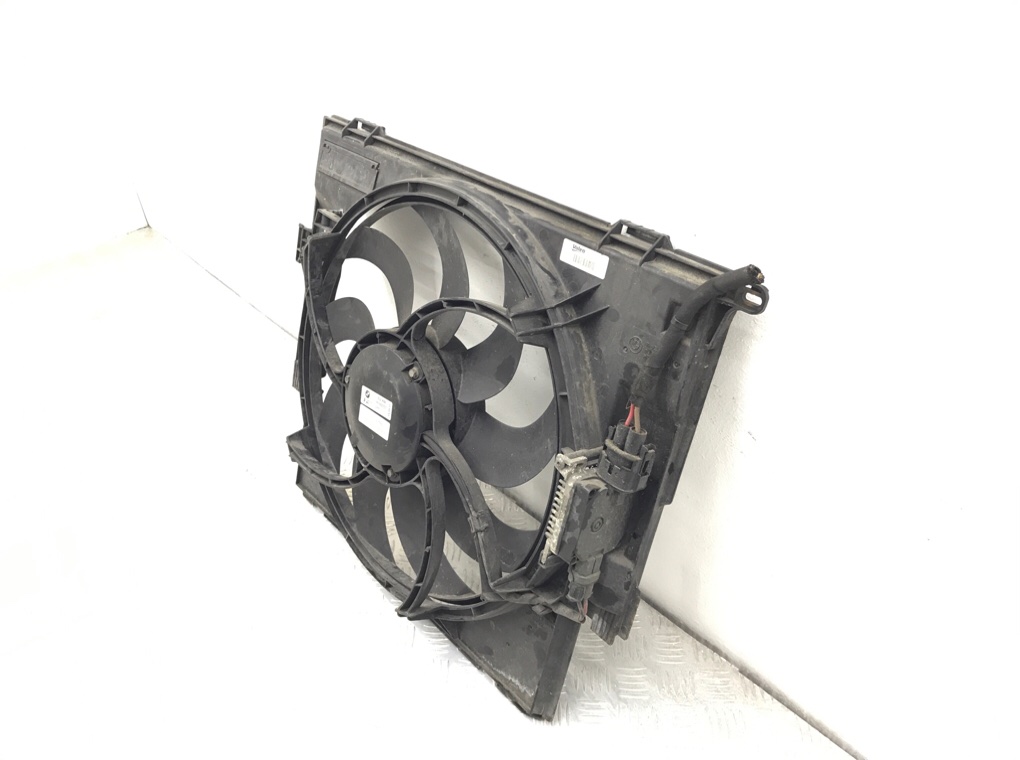 Вентилятор радиатора бу для BMW 1 F20/F21 2.0 TD, 2011 г. Вентилятор радиатора бу для BMW 1 F20/F21 2.0 TD, 2011 г.
