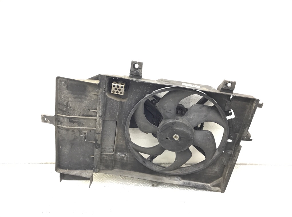 Вентилятор радиатора бу для Nissan Note E11 1.6 i, 2008 г. Вентилятор радиатора бу для Nissan Note E11 1.6 i, 2008 г.