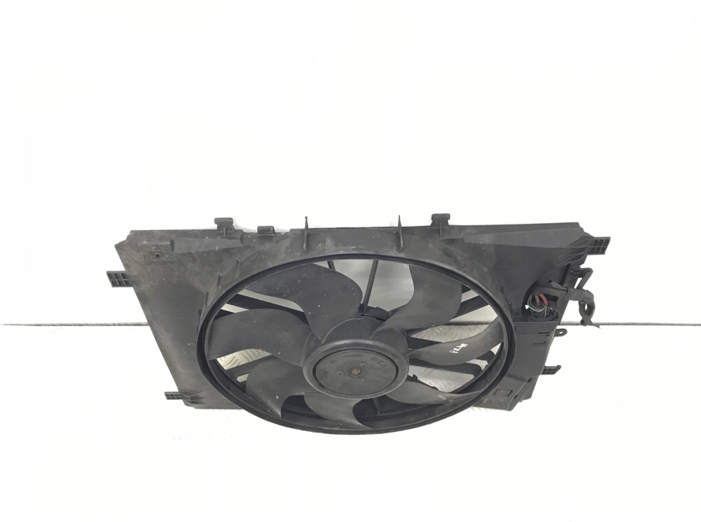 Вентилятор радиатора бу для Mercedes C W204 2.2 CDi, 2009 г. Вентилятор радиатора бу для Mercedes C W204 2.2 CDi, 2009 г.