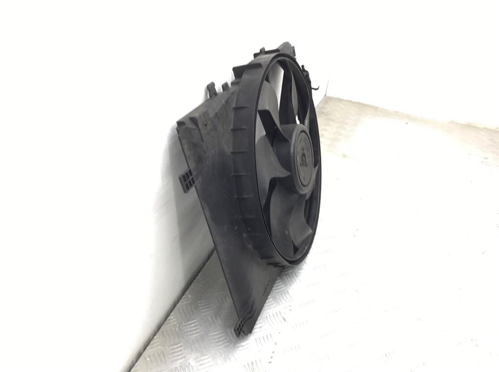 Вентилятор радиатора бу для Mercedes C W204 2.2 CDi, 2009 г. Вентилятор радиатора бу для Mercedes C W204 2.2 CDi, 2009 г.