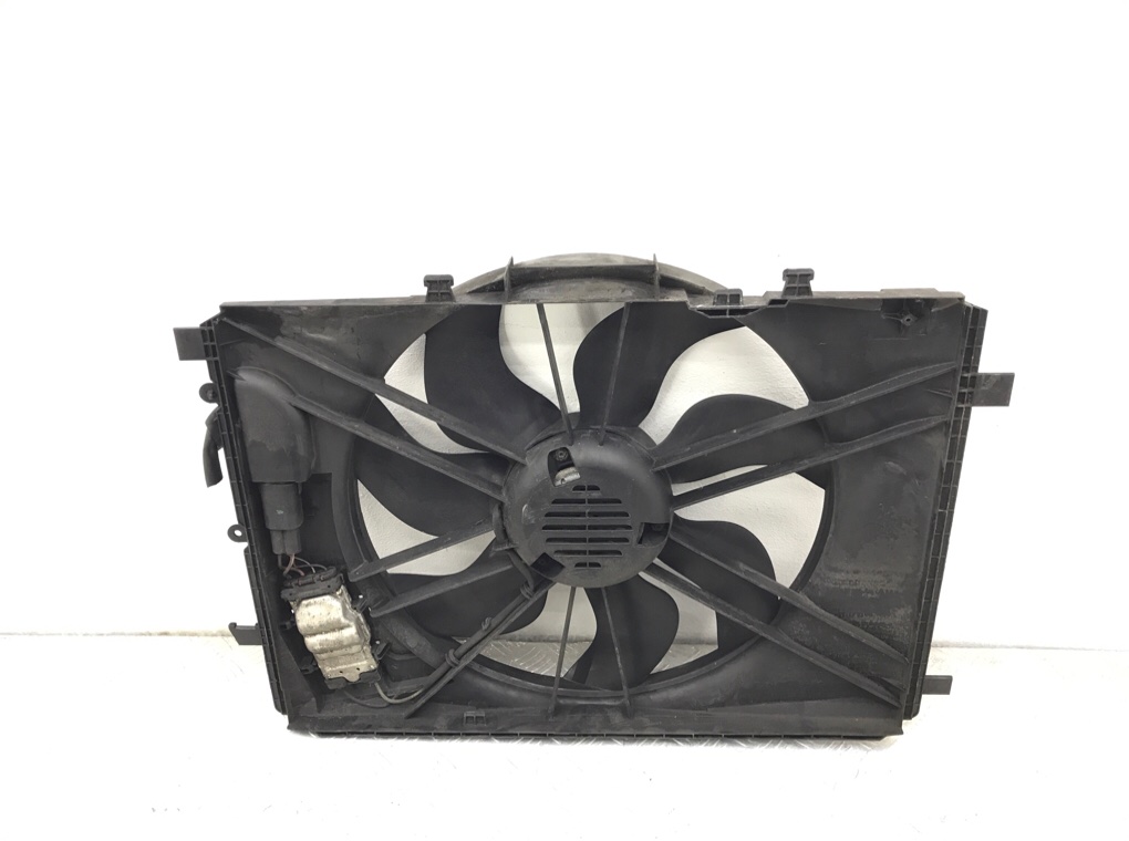 Вентилятор радиатора бу для Mercedes C W204 2.2 CDi, 2009 г. Вентилятор радиатора бу для Mercedes C W204 2.2 CDi, 2009 г.