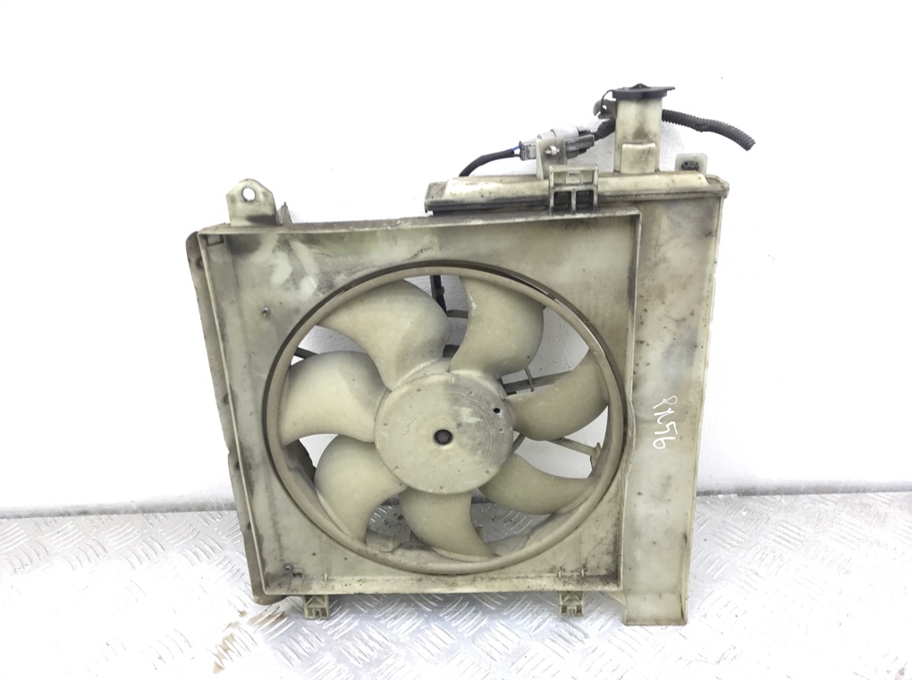 Вентилятор радиатора бу для Peugeot 107 1 1.0 i, 2010 г. Вентилятор радиатора бу для Peugeot 107 1 1.0 i, 2010 г.