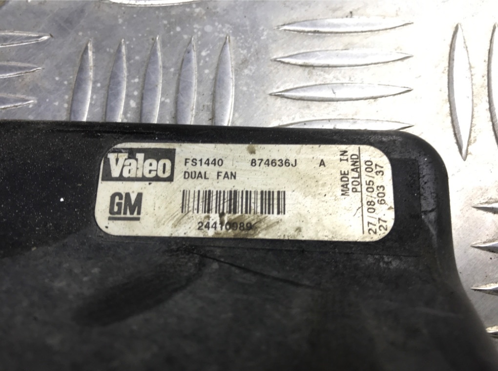 Вентилятор радиатора бу для Saab 9-3  2.0 Ti,  2005 г.