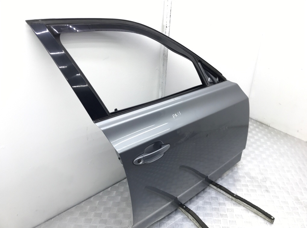 Дверь передняя правая бу для BMW X3 E83 2.0 TD,  2005 г.