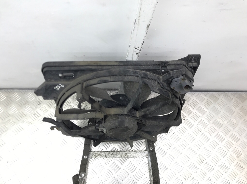 Вентилятор радиатора бу для Ford Transit Connect 1 1.8 TDDi, 2003 г. Вентилятор радиатора бу для Ford Transit Connect 1 1.8 TDDi, 2003 г.