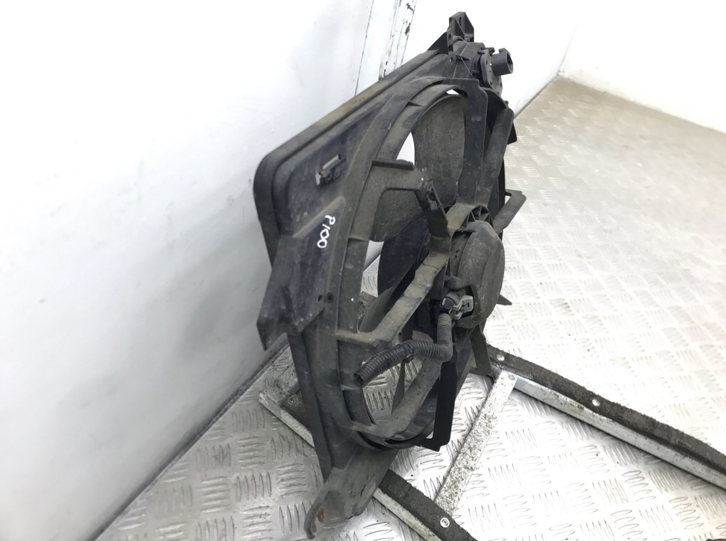 Вентилятор радиатора бу для Ford Transit Connect 1 1.8 TDDi, 2003 г. Вентилятор радиатора бу для Ford Transit Connect 1 1.8 TDDi, 2003 г.