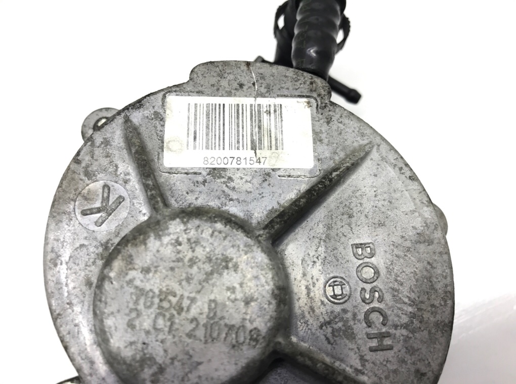 Насос вакуумный бу для Renault Trafic 2 2.0 DCi,  2008 г.