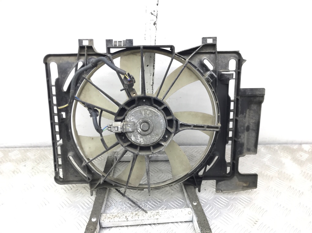 Вентилятор радиатора бу для Toyota Yaris XP9 1.4 TD, 2007 г.