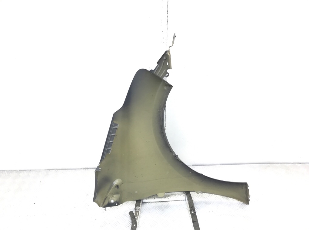 Крыло переднее левое бу для Peugeot 208  1.2 i,  2014 г.